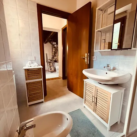 Casa In Umbria - Nella Valle Del Menotre Vicino Rasiglia, Foligno, Assisi,perugia Апартаменты