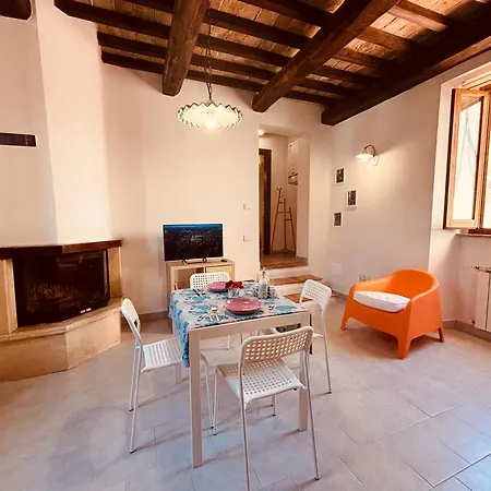 Casa In Umbria - Nella Valle Del Menotre Vicino Rasiglia, Foligno, Assisi,perugia Фолиньо