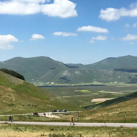 Casa In Umbria - Nella Valle Del Menotre Vicino Rasiglia, Foligno, Assisi,perugia Apartamento Foligno