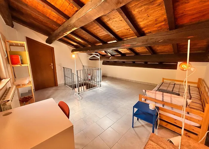 Casa In Umbria - Nella Valle Del Menotre Vicino Rasiglia, Foligno, Assisi,perugia Apartamento *